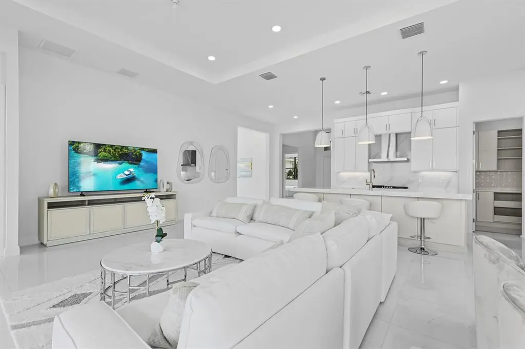 4931 Rivo Alto Circle Westlake FL 33470