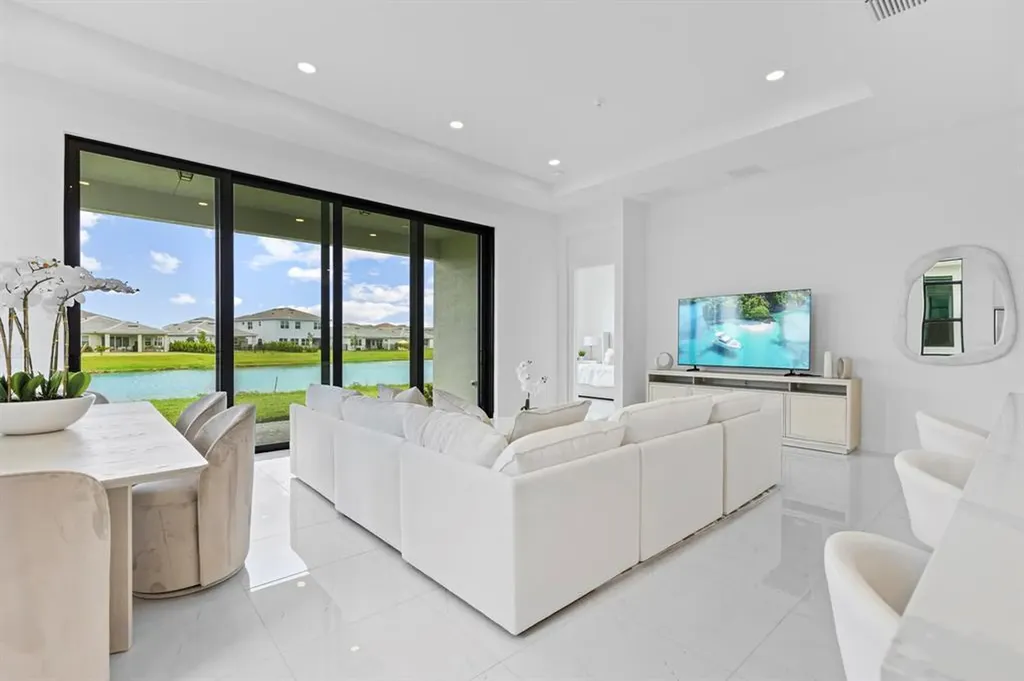 4931 Rivo Alto Circle Westlake FL 33470