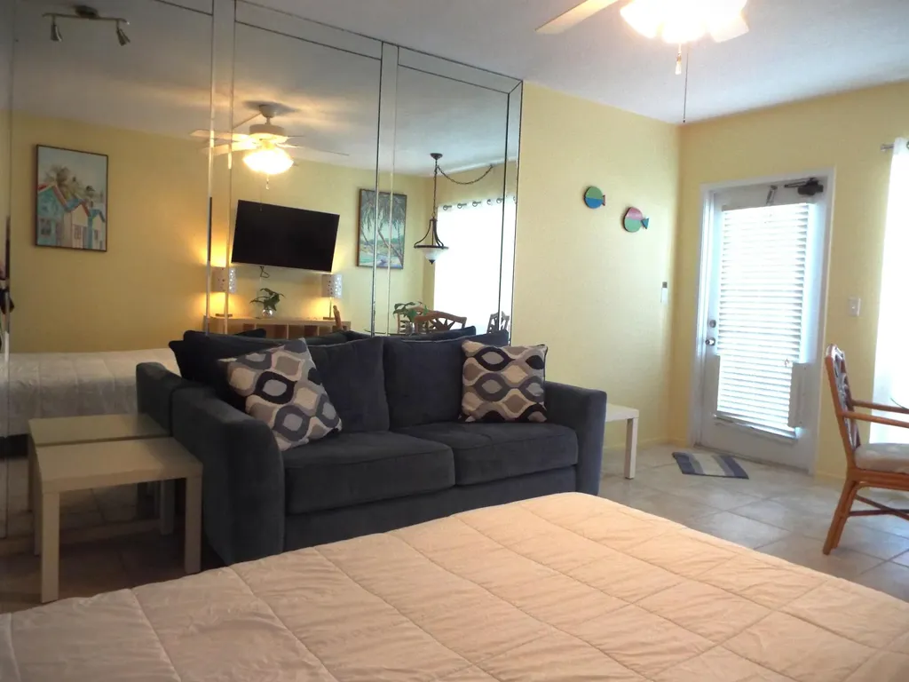 605 N Riverside Drive Pompano Beach FL 33062