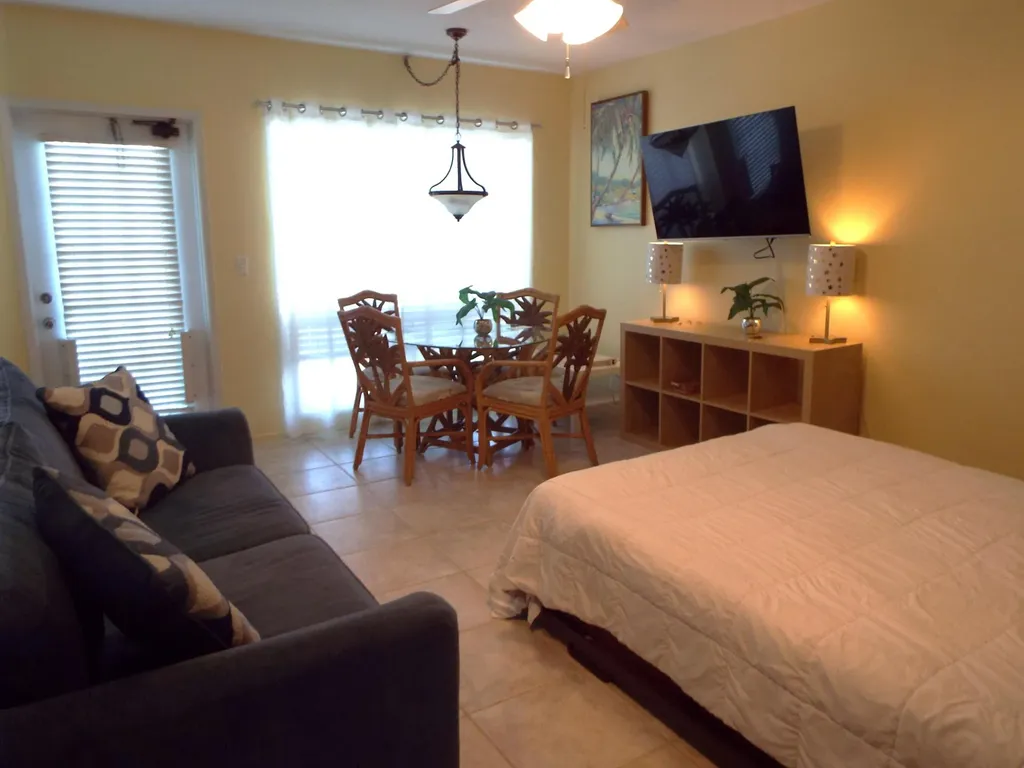 605 N Riverside Drive Pompano Beach FL 33062