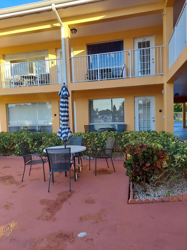 605 N Riverside Drive Pompano Beach FL 33062