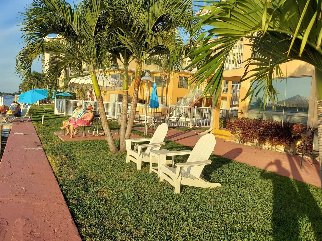 605 N Riverside Drive Pompano Beach FL 33062