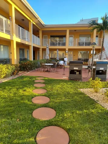 605 N Riverside Drive Pompano Beach FL 33062