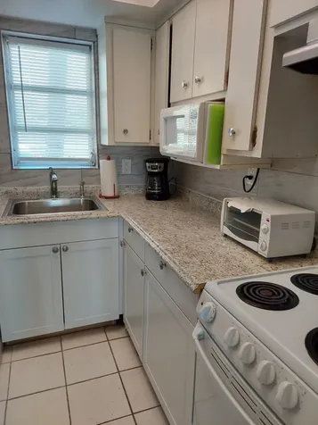 605 N Riverside Drive Pompano Beach FL 33062