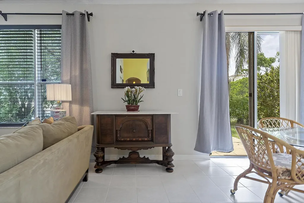 2901 E Aragon Boulevard Sunrise FL 33313