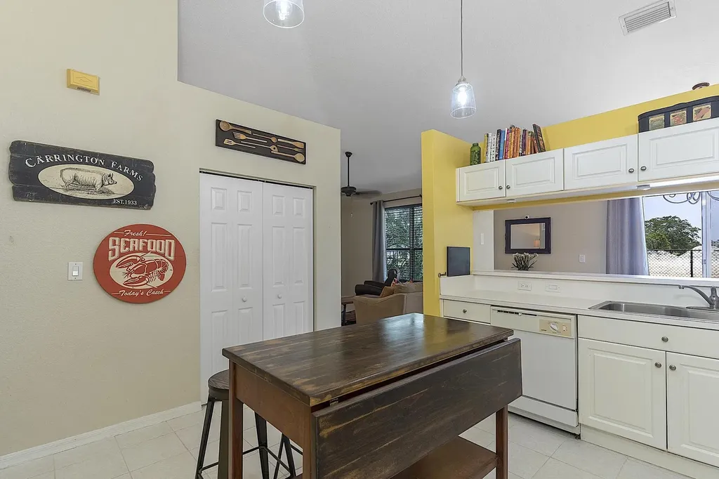 2901 E Aragon Boulevard Sunrise FL 33313