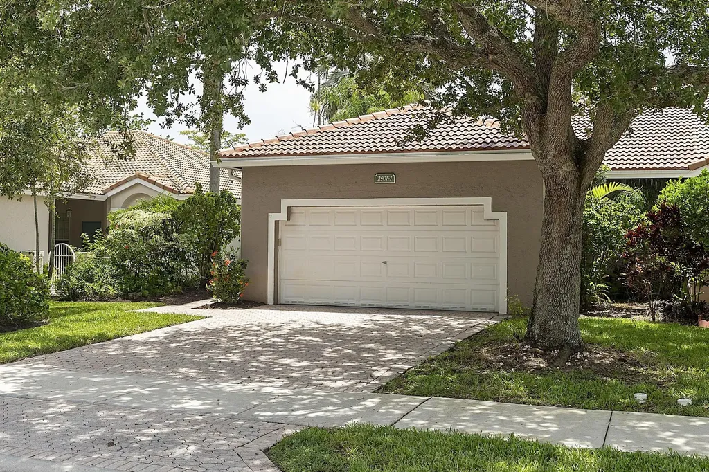 2901 E Aragon Boulevard Sunrise FL 33313