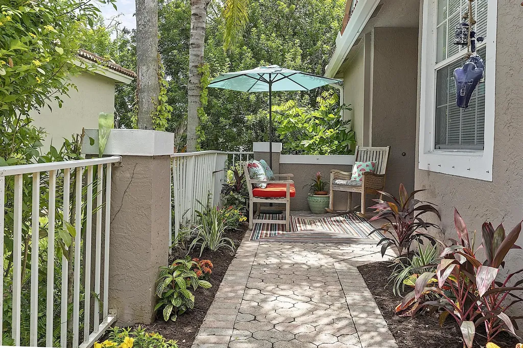 2901 E Aragon Boulevard Sunrise FL 33313