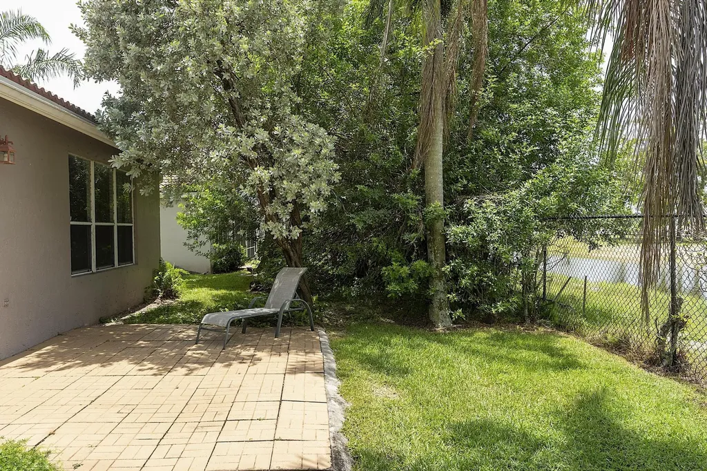 2901 E Aragon Boulevard Sunrise FL 33313