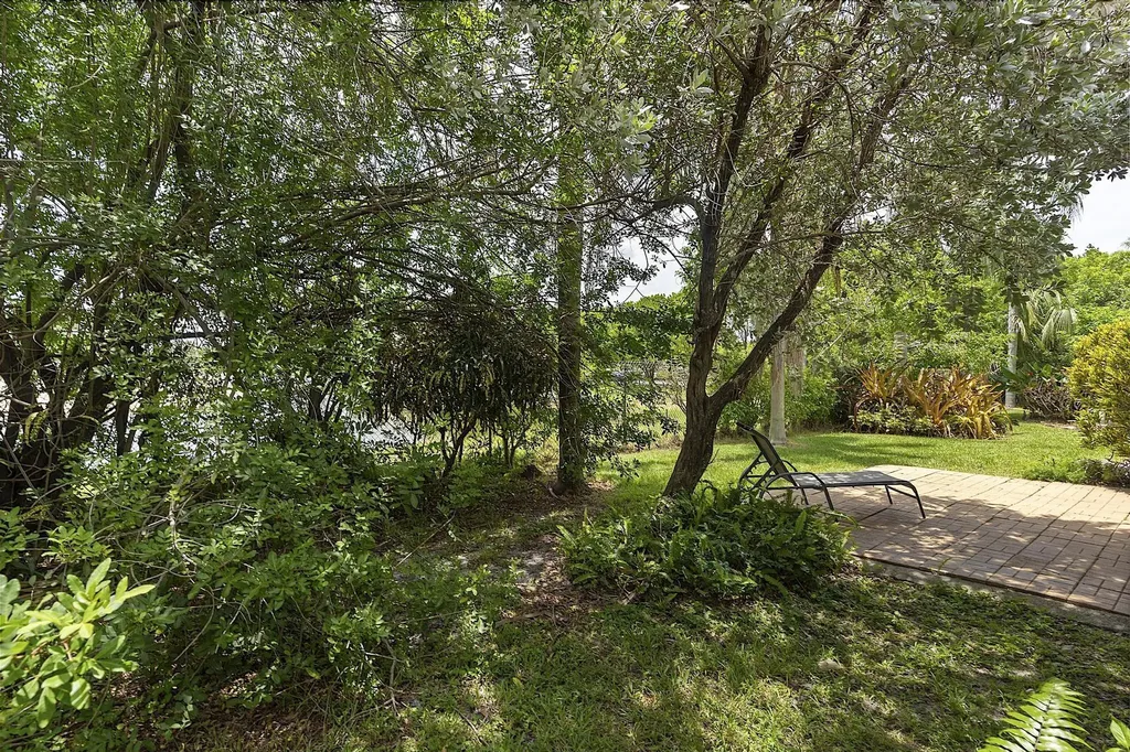 2901 E Aragon Boulevard Sunrise FL 33313
