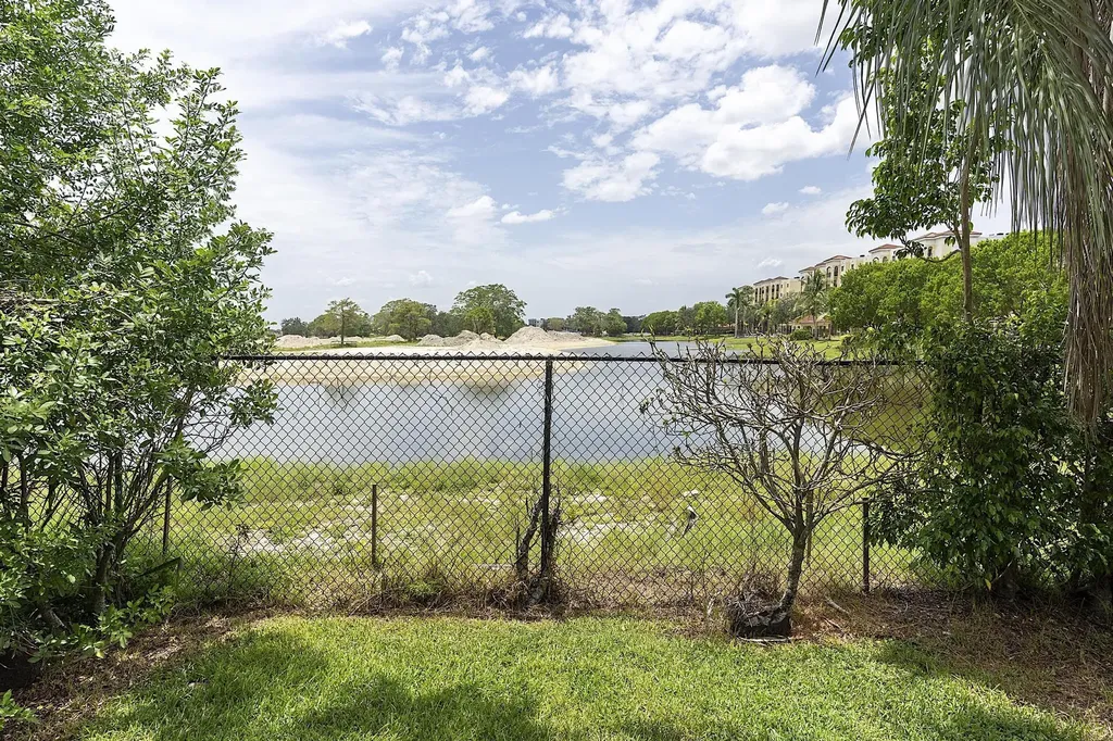 2901 E Aragon Boulevard Sunrise FL 33313