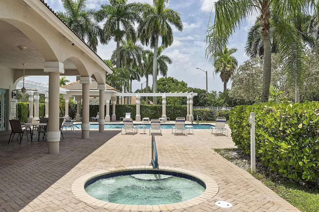 2901 E Aragon Boulevard Sunrise FL 33313