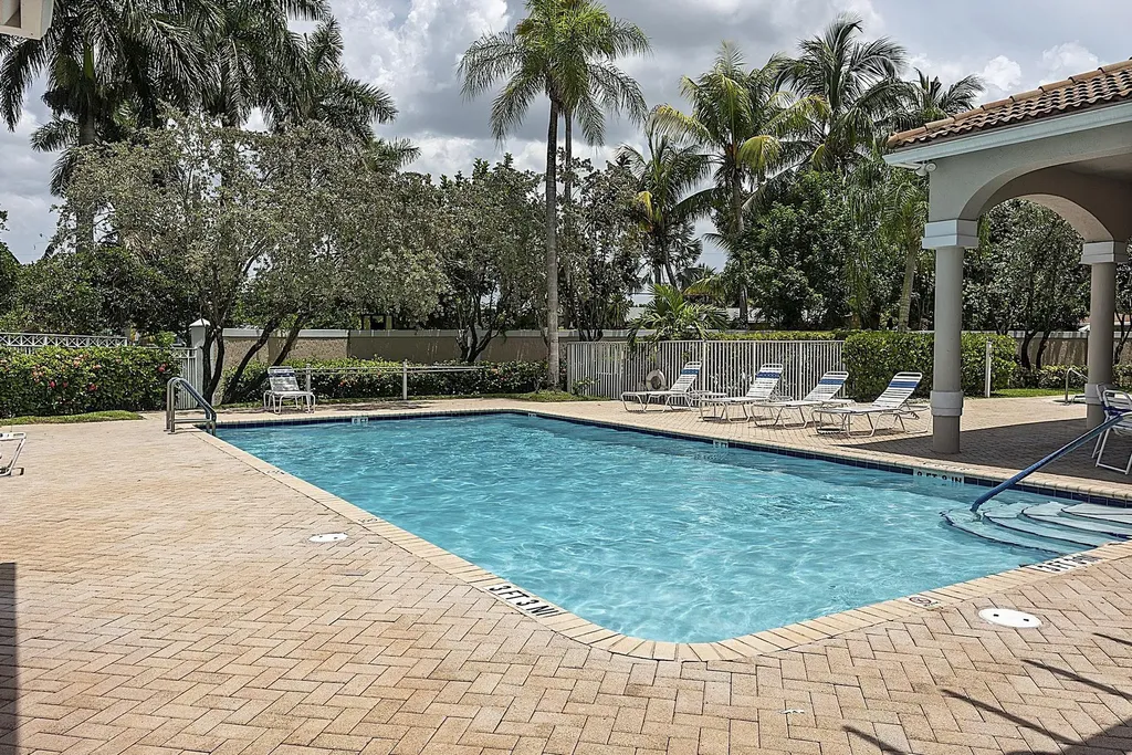 2901 E Aragon Boulevard Sunrise FL 33313