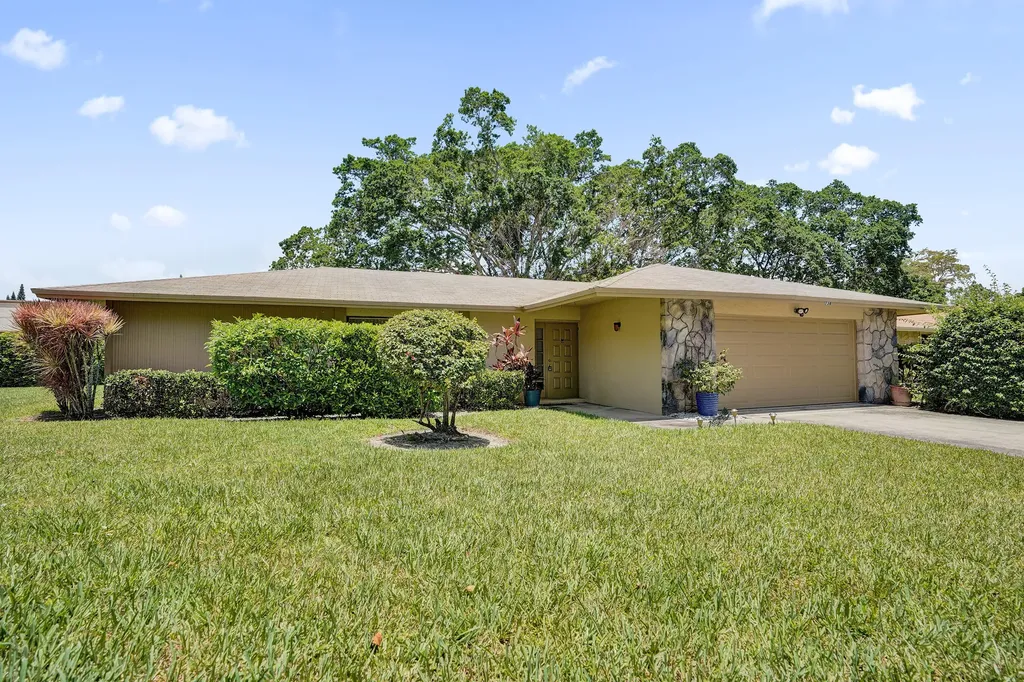 738 NW 24th Avenue Delray Beach FL 33445