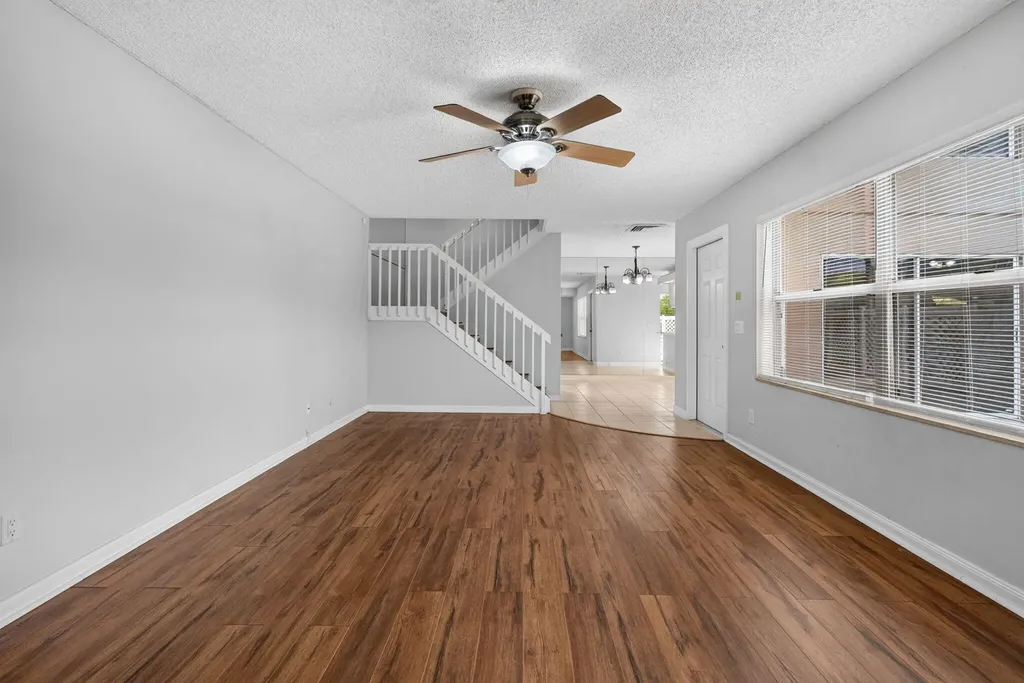1908 Hartford Court S West Palm Beach FL 33409