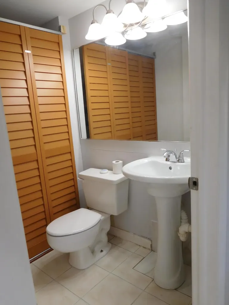 1908 Hartford Court S West Palm Beach FL 33409