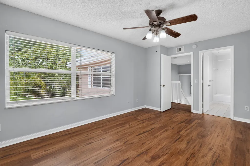 1908 Hartford Court S West Palm Beach FL 33409