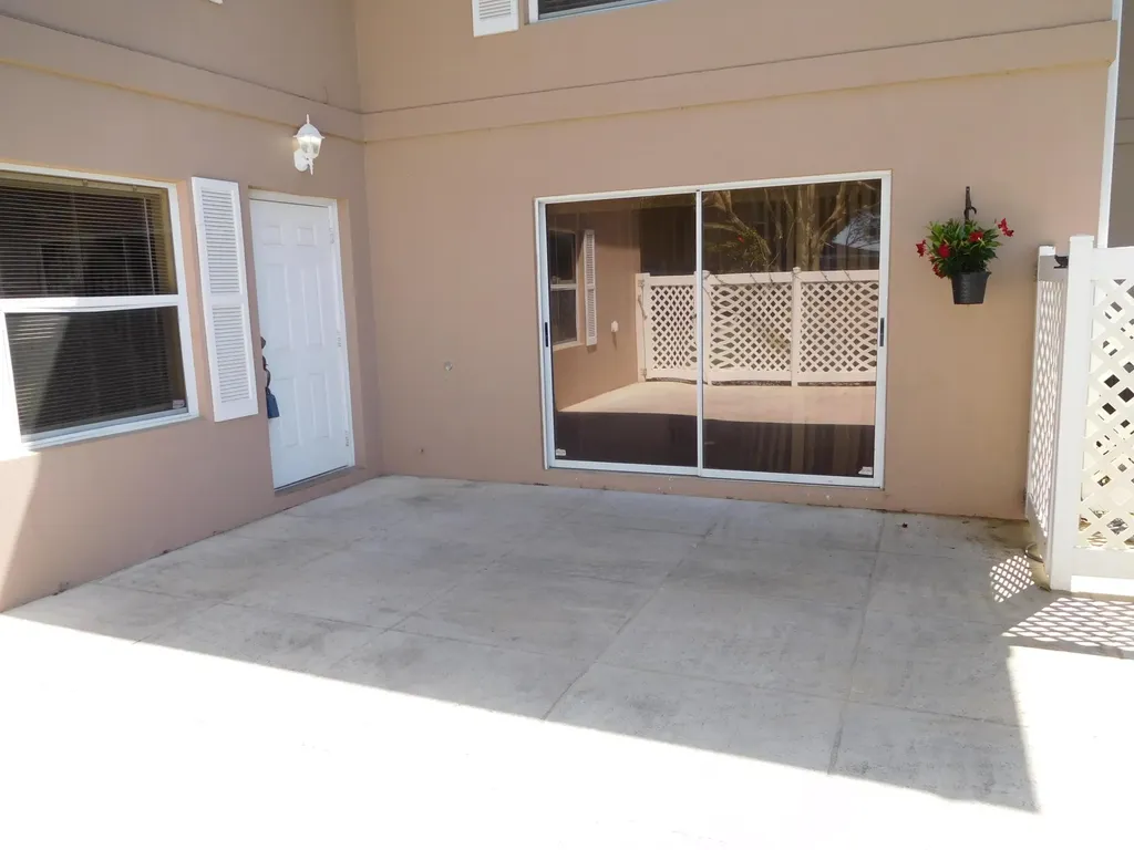 1908 Hartford Court S West Palm Beach FL 33409