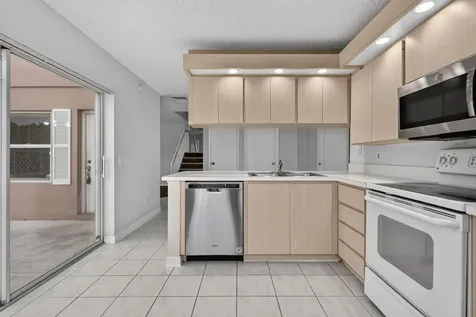 1908 Hartford Court S West Palm Beach FL 33409