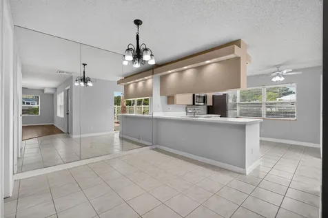 1908 Hartford Court S West Palm Beach FL 33409