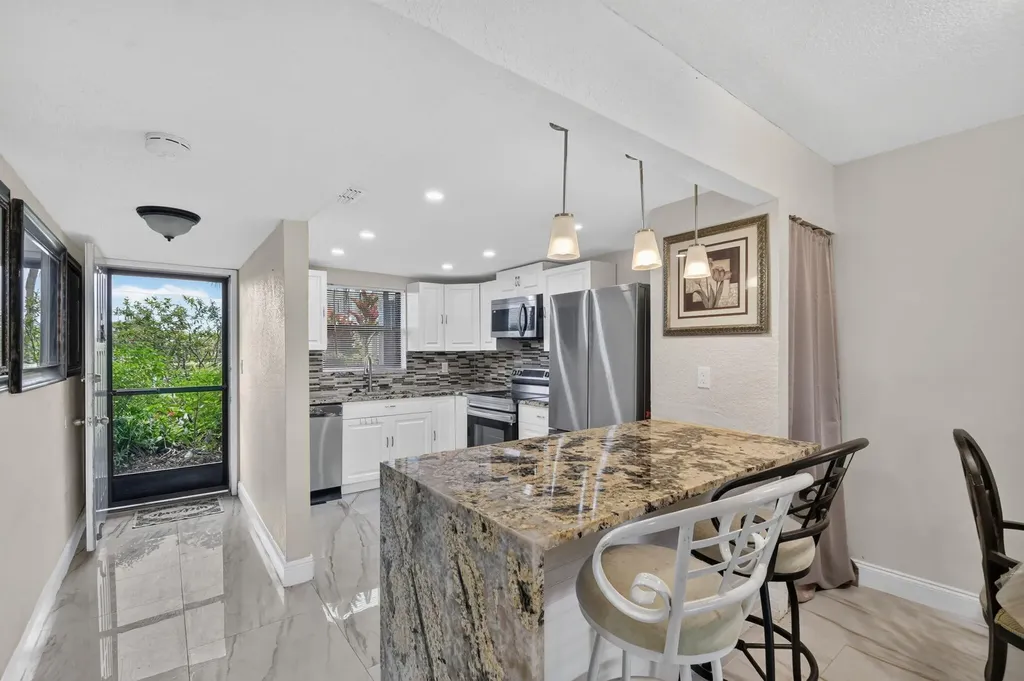 2101 W Woolbright Road Boynton Beach FL 33426