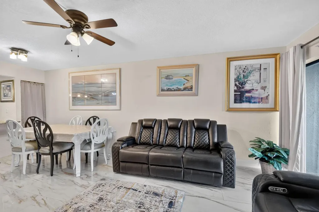 2101 W Woolbright Road Boynton Beach FL 33426