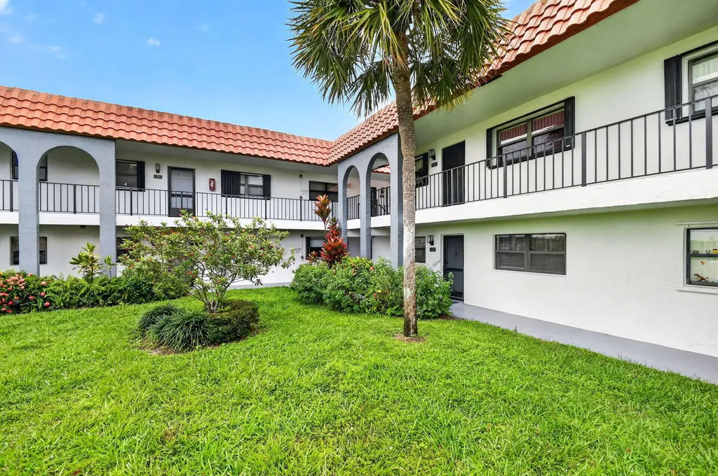 2101 W Woolbright Road Boynton Beach FL 33426