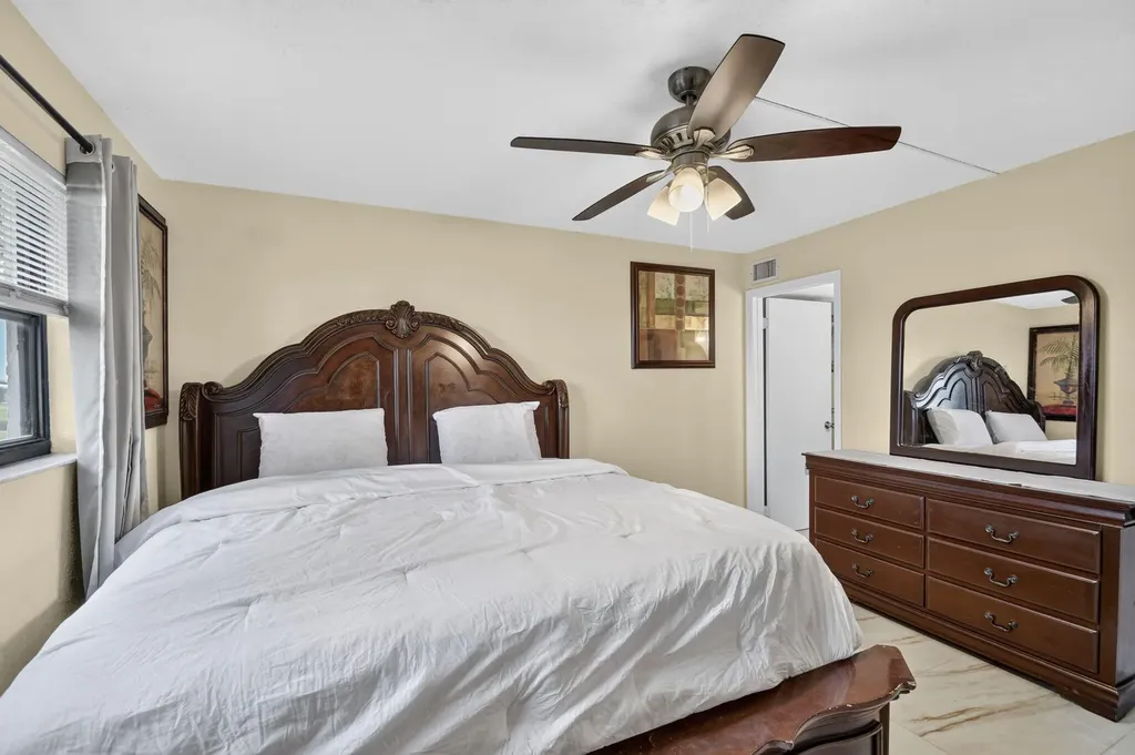 2101 W Woolbright Road Boynton Beach FL 33426