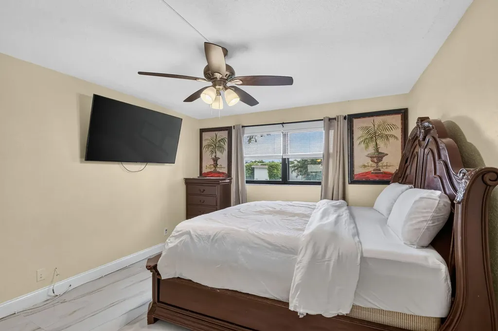 2101 W Woolbright Road Boynton Beach FL 33426