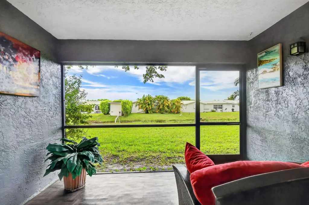 2101 W Woolbright Road Boynton Beach FL 33426