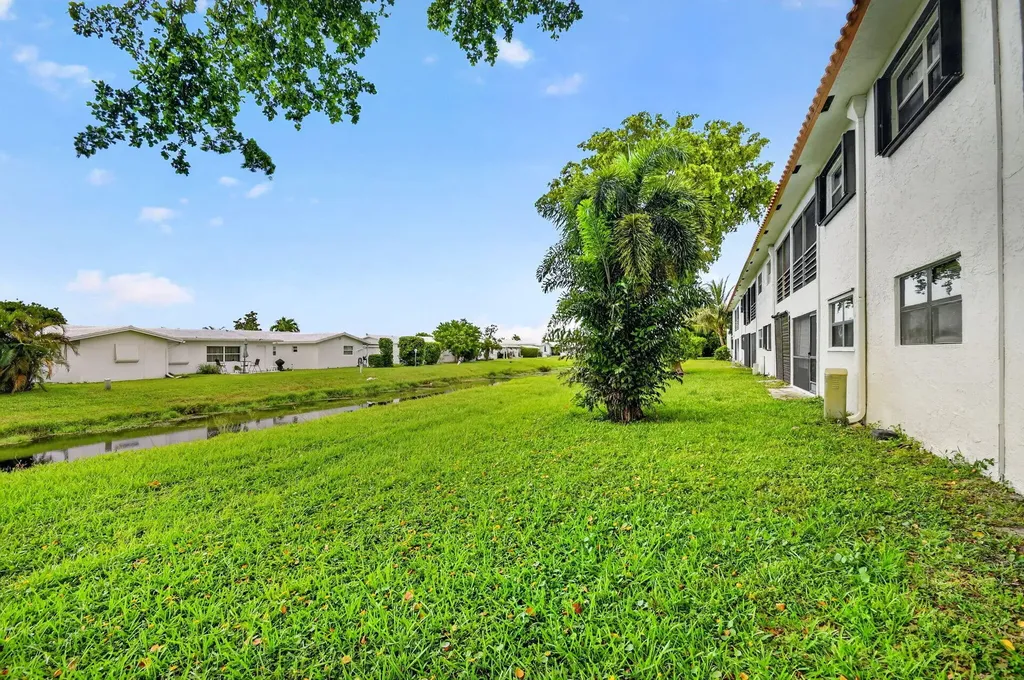 2101 W Woolbright Road Boynton Beach FL 33426