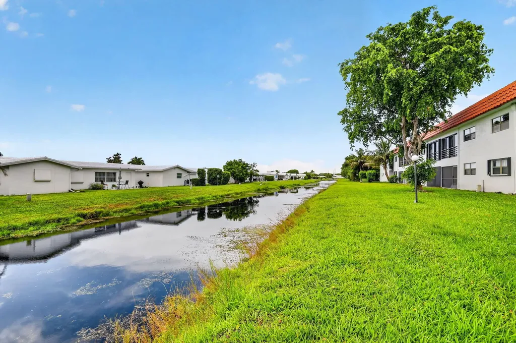 2101 W Woolbright Road Boynton Beach FL 33426