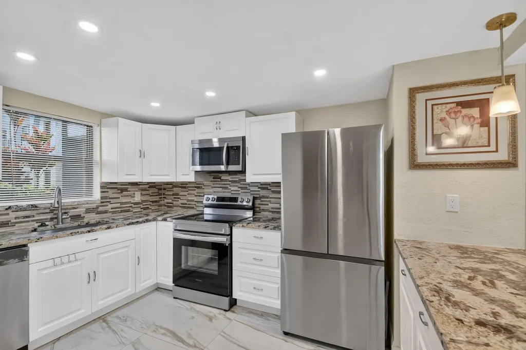 2101 W Woolbright Road Boynton Beach FL 33426