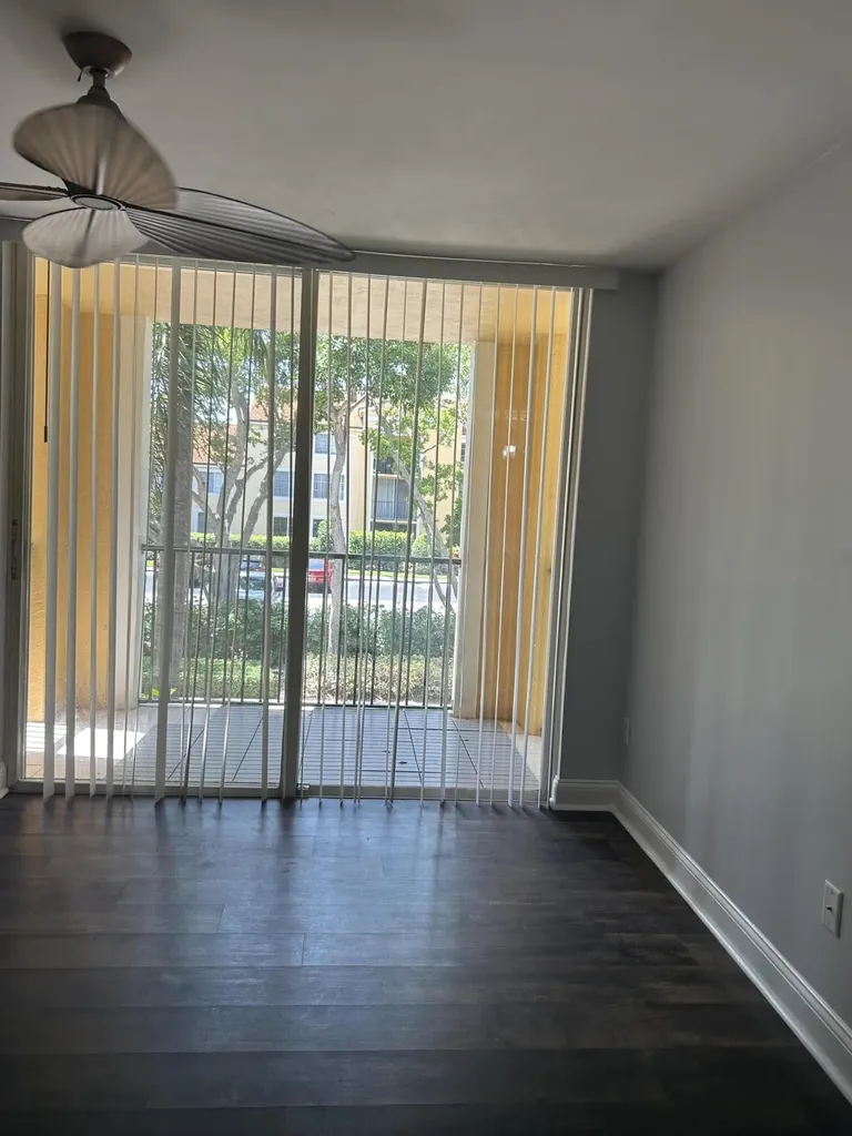 160 Yacht Club Way Hypoluxo FL 33462