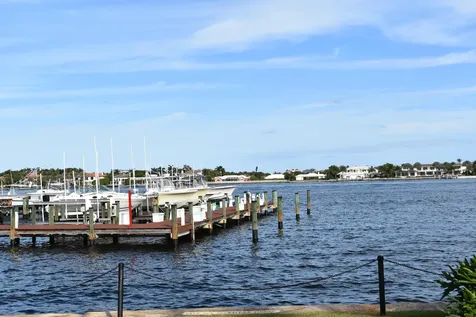 160 Yacht Club Way Hypoluxo FL 33462