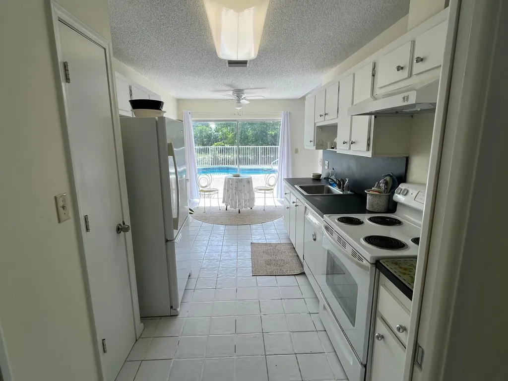 4804 Mango Drive Tamarac FL 33319