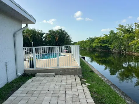 4804 Mango Drive Tamarac FL 33319