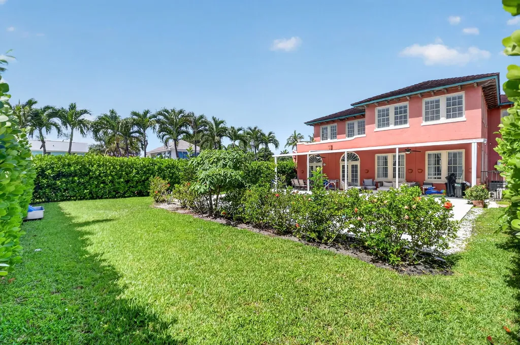 227 Foresteria Drive Lake Park FL 33403