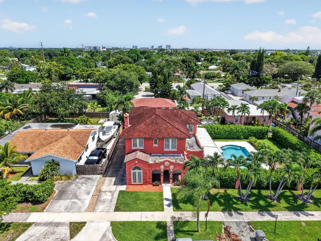 227 Foresteria Drive Lake Park FL 33403