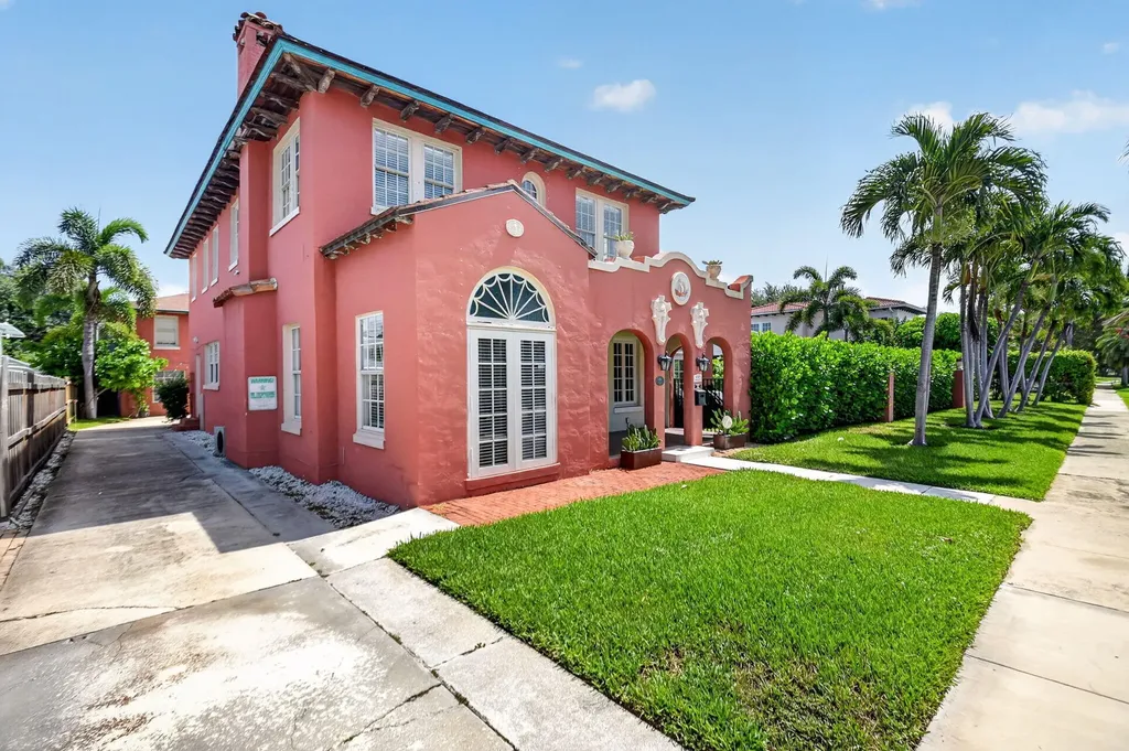 227 Foresteria Drive Lake Park FL 33403