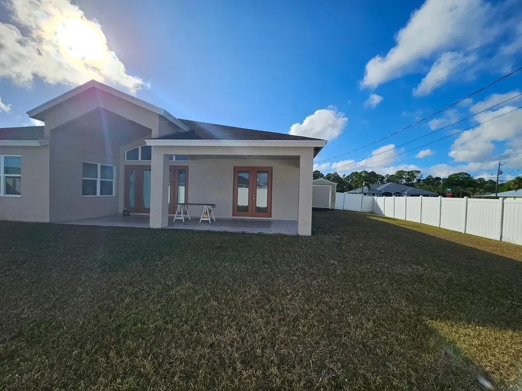 5768 NW Zenith Drive Port St Lucie FL 34986