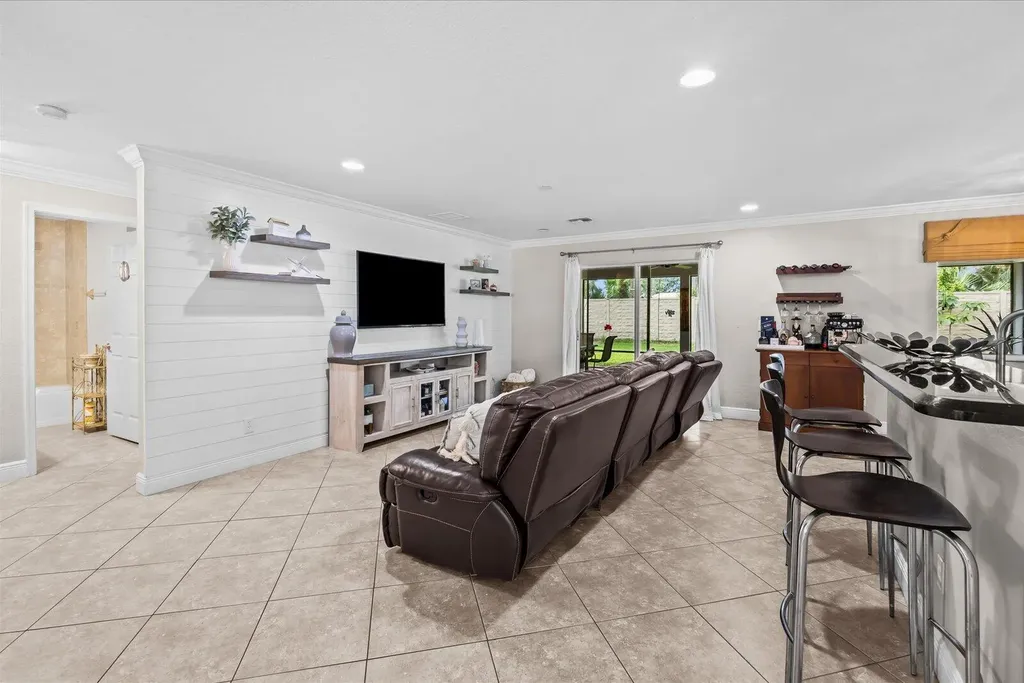 1982 SW Jamesport Drive SW Port St Lucie FL 34953