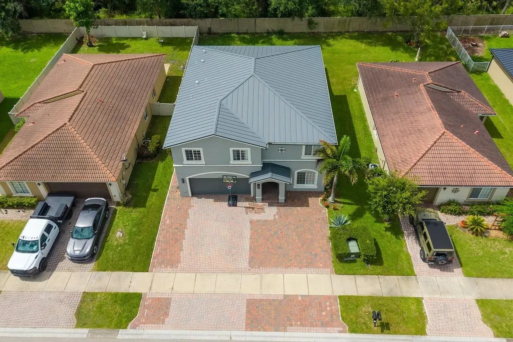 1982 SW Jamesport Drive SW Port St Lucie FL 34953