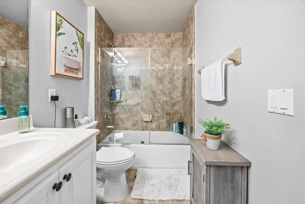 1982 SW Jamesport Drive SW Port St Lucie FL 34953