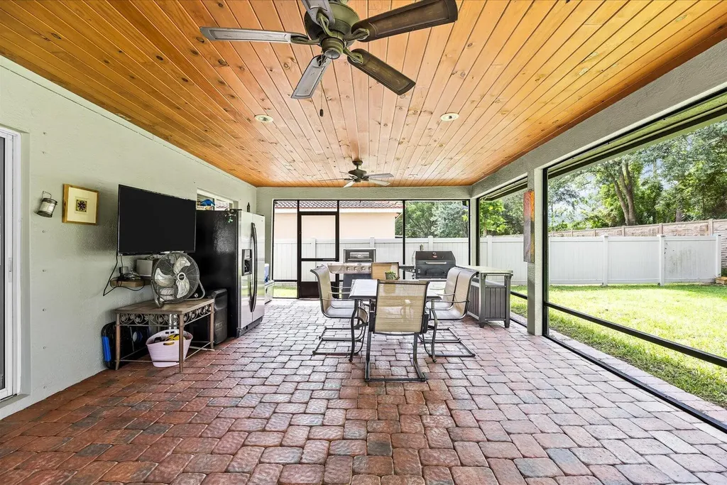 1982 SW Jamesport Drive SW Port St Lucie FL 34953