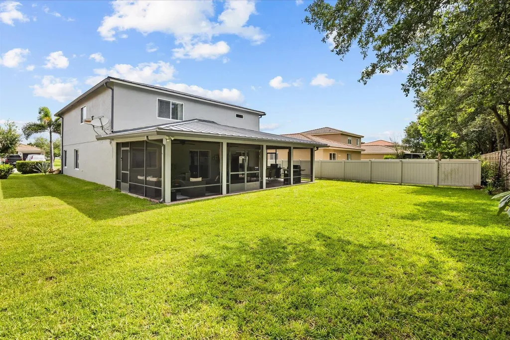 1982 SW Jamesport Drive SW Port St Lucie FL 34953