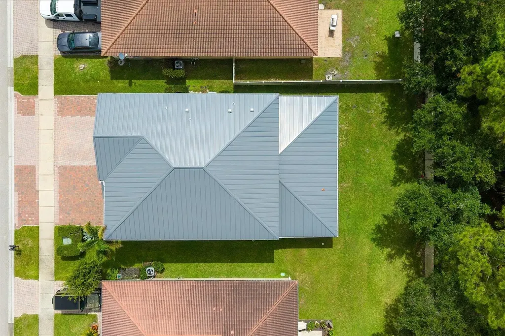 1982 SW Jamesport Drive SW Port St Lucie FL 34953