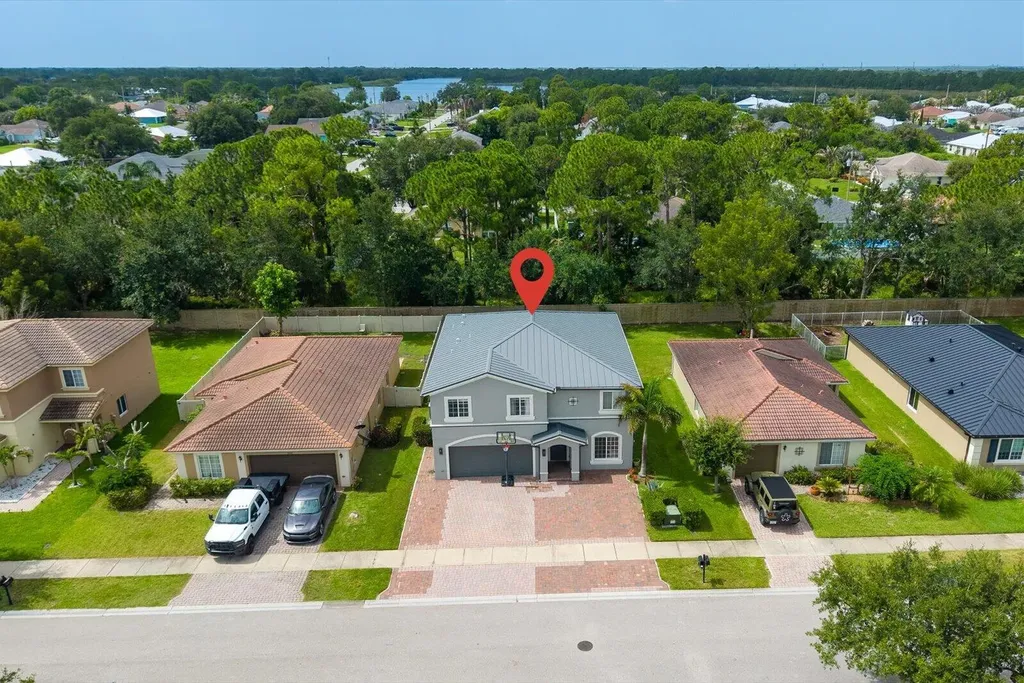 1982 SW Jamesport Drive SW Port St Lucie FL 34953