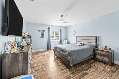 1982 SW Jamesport Drive SW Port St Lucie FL 34953