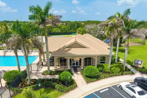 1982 SW Jamesport Drive SW Port St Lucie FL 34953